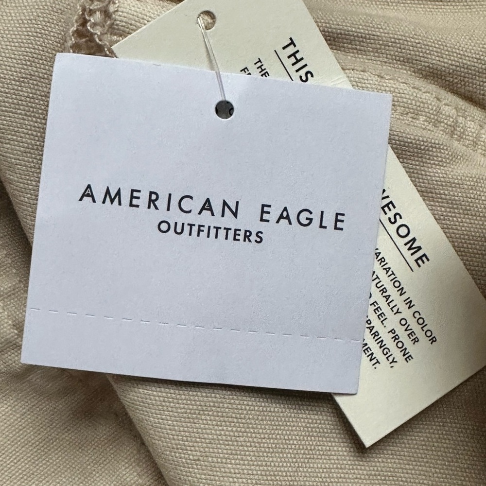 Women's American Eagle Casual Shorts size 10 - Picture 5 of 6